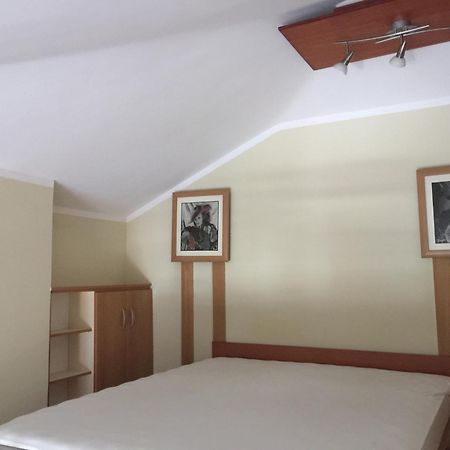 Villa Sara Guesthouse Sveti Stefan Chambre photo