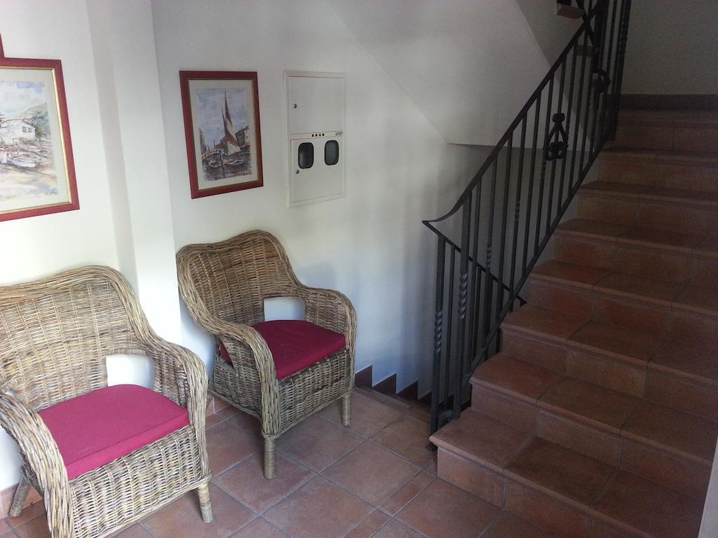 Villa Sara Guesthouse Sveti Stefan Extérieur photo