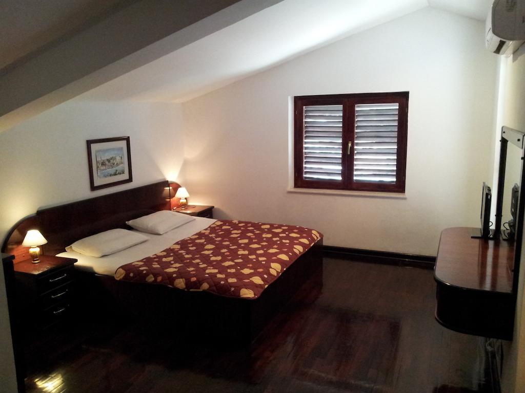 Villa Sara Guesthouse Sveti Stefan Chambre photo