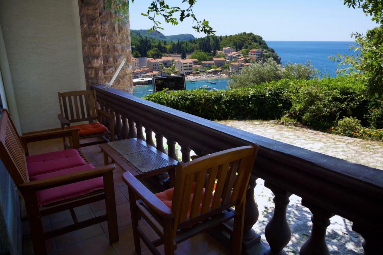 Villa Sara Guesthouse Sveti Stefan Extérieur photo